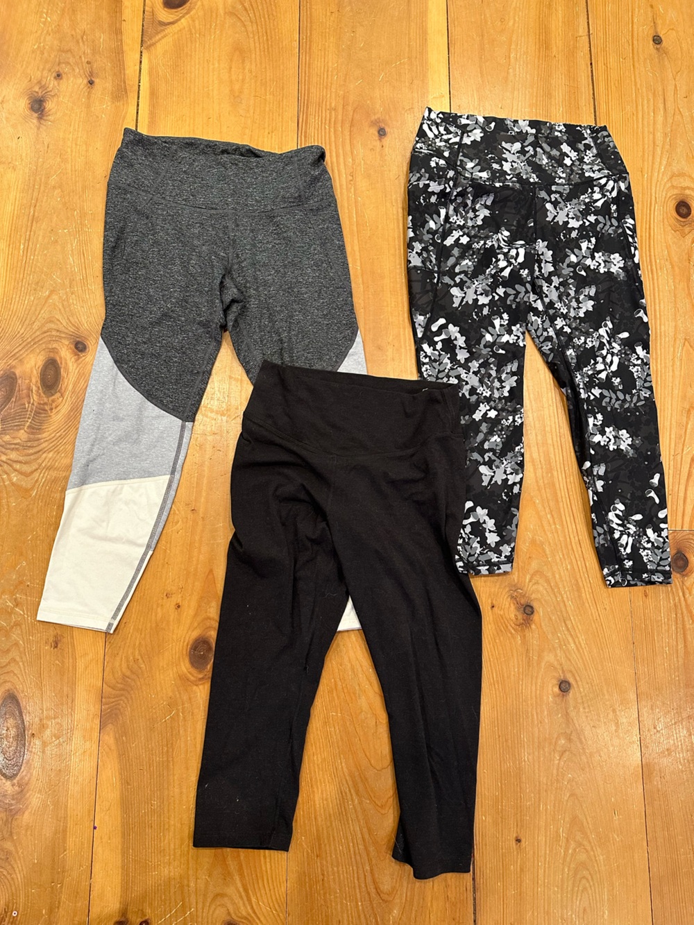 Gap/Old Navy Black & Gray Women’s ' 3-Pack Leggings Set